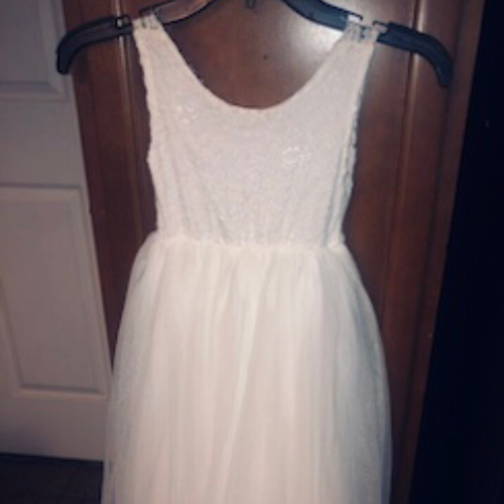 Little Girl’s Flower Girl Dress size 4 $25.00
